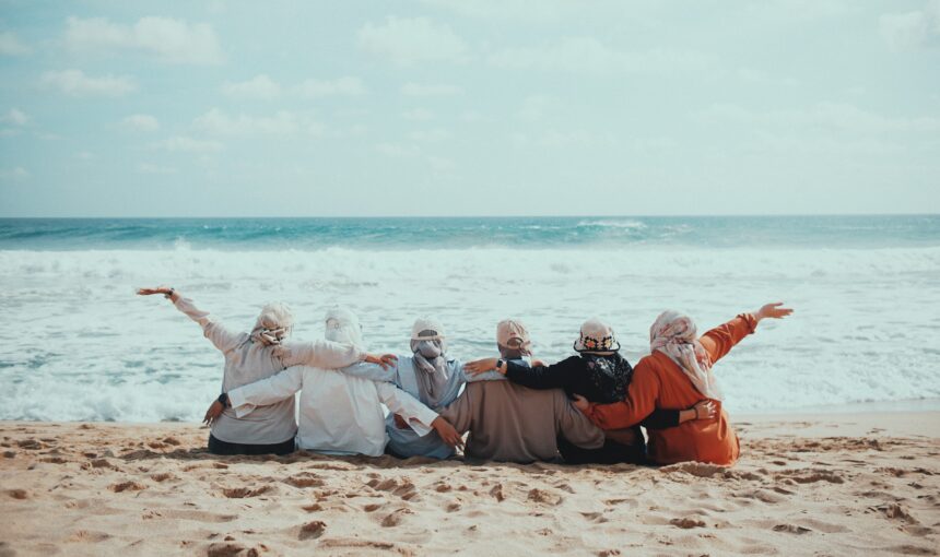 Jelajahi Pesona Ujung Genteng