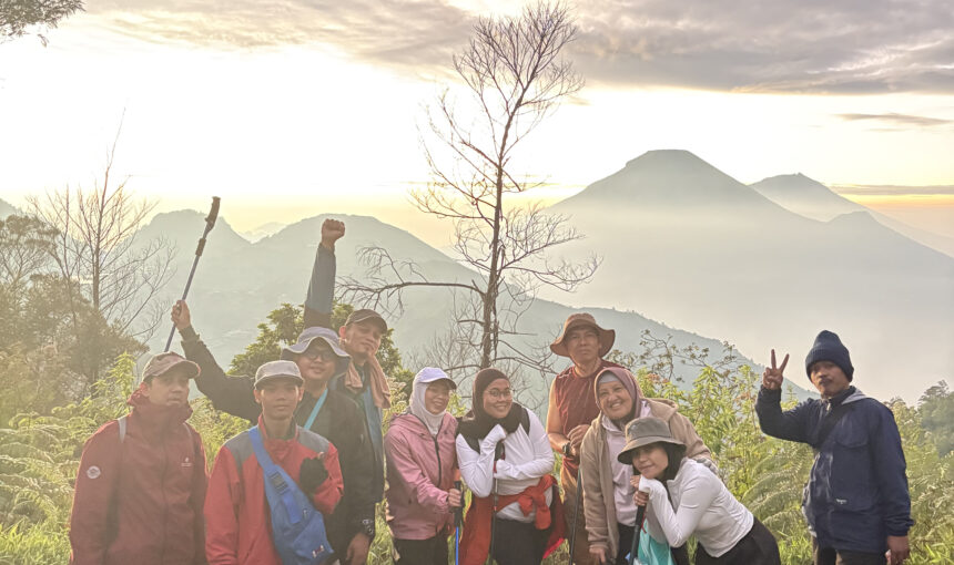 Serunya Healing Kantor di Atas Awan Gunung Bismo