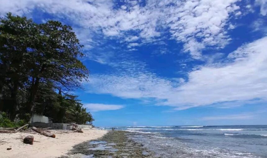 Menyusuri Keindahan Pantai Tanjung Setia